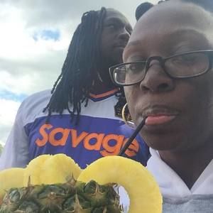 Meet your Posher, Staci